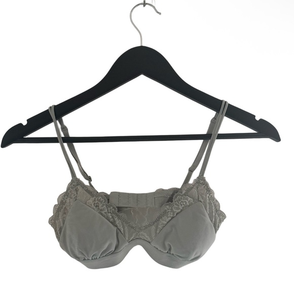 Gilly Hicks Bralette Bundle - Picture 4 of 6